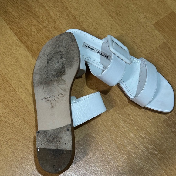 Manolo Blahnik White Buckle Sandals Size 39 - Picture 3 of 3